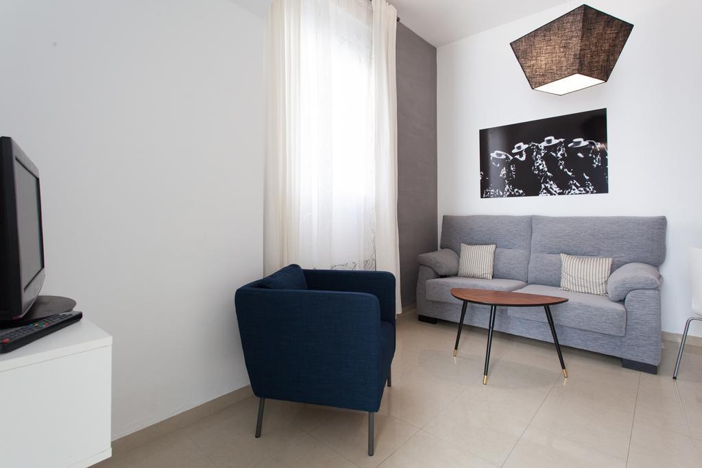 Apartamentos Diaber San Leandro Sevilla Værelse billede