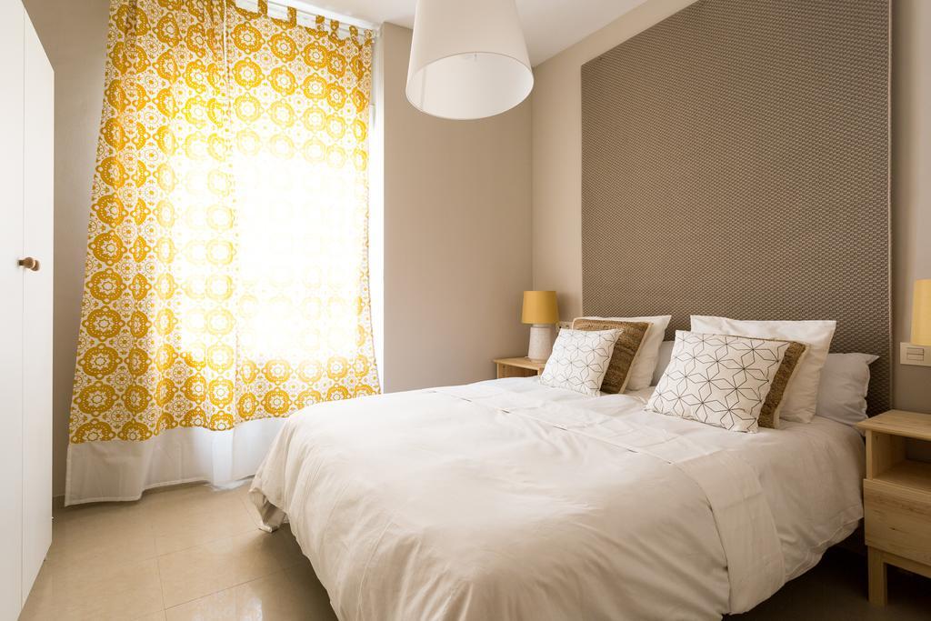 Apartamentos Diaber San Leandro Sevilla Eksteriør billede