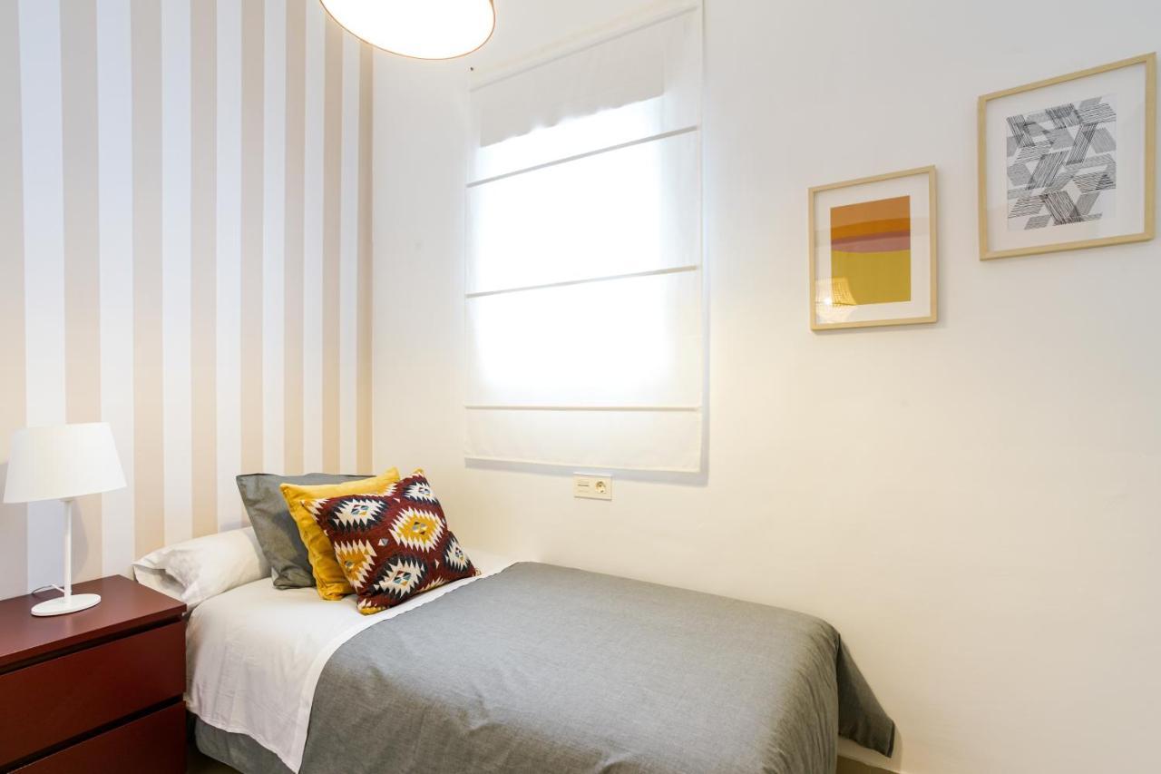 Apartamentos Diaber San Leandro Sevilla Eksteriør billede